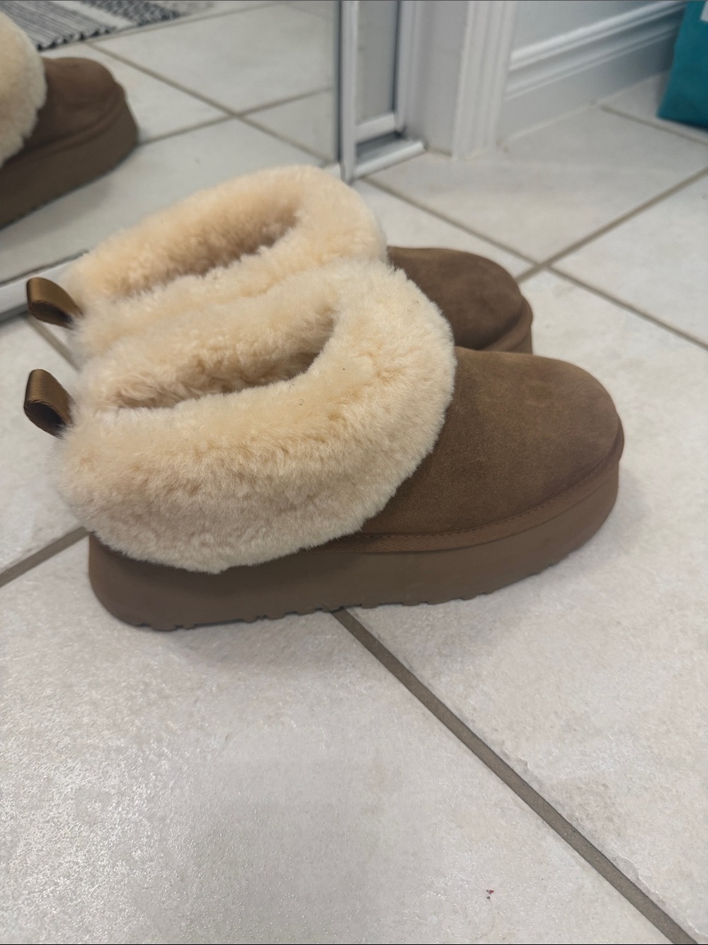UGG women Tazelle 
 Chestnut Slip-On Clogs with Cream Faux-Shearling